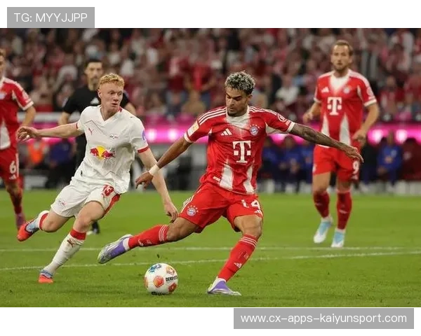 凯恩推射再添一球，拜仁稳扎稳打