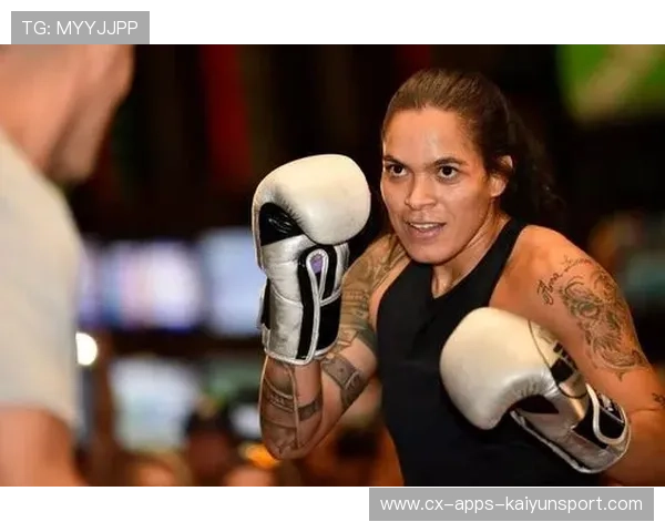 UFC巅峰瞬间：赛后感动落泪的那一刻